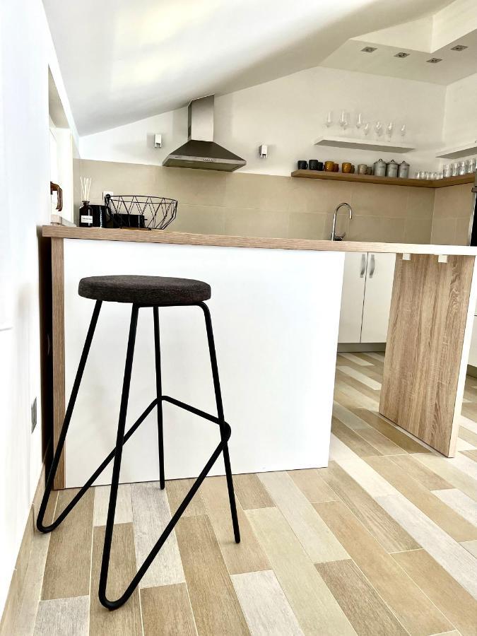 Sky - Beautiful Rooftop Apartment With Shared Pool Split Eksteriør bilde