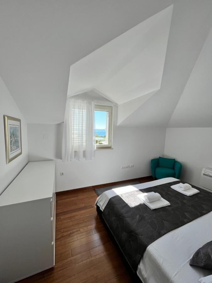Sky - Beautiful Rooftop Apartment With Shared Pool Split Eksteriør bilde